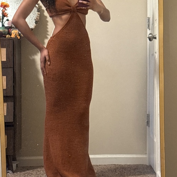 Dress - Picture 5 of 6